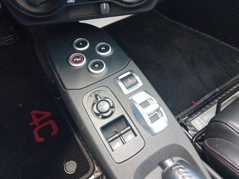 Alfa Romeo 4C 1750 TBi