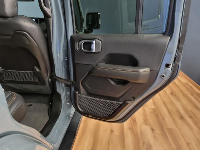 JEEP Wrangler Unlimited 2.0 Turbo Sahara