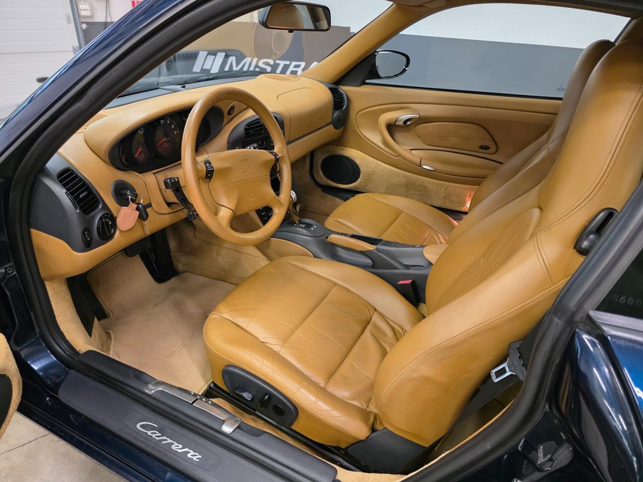 Porsche 911 Carrera Tiptronic