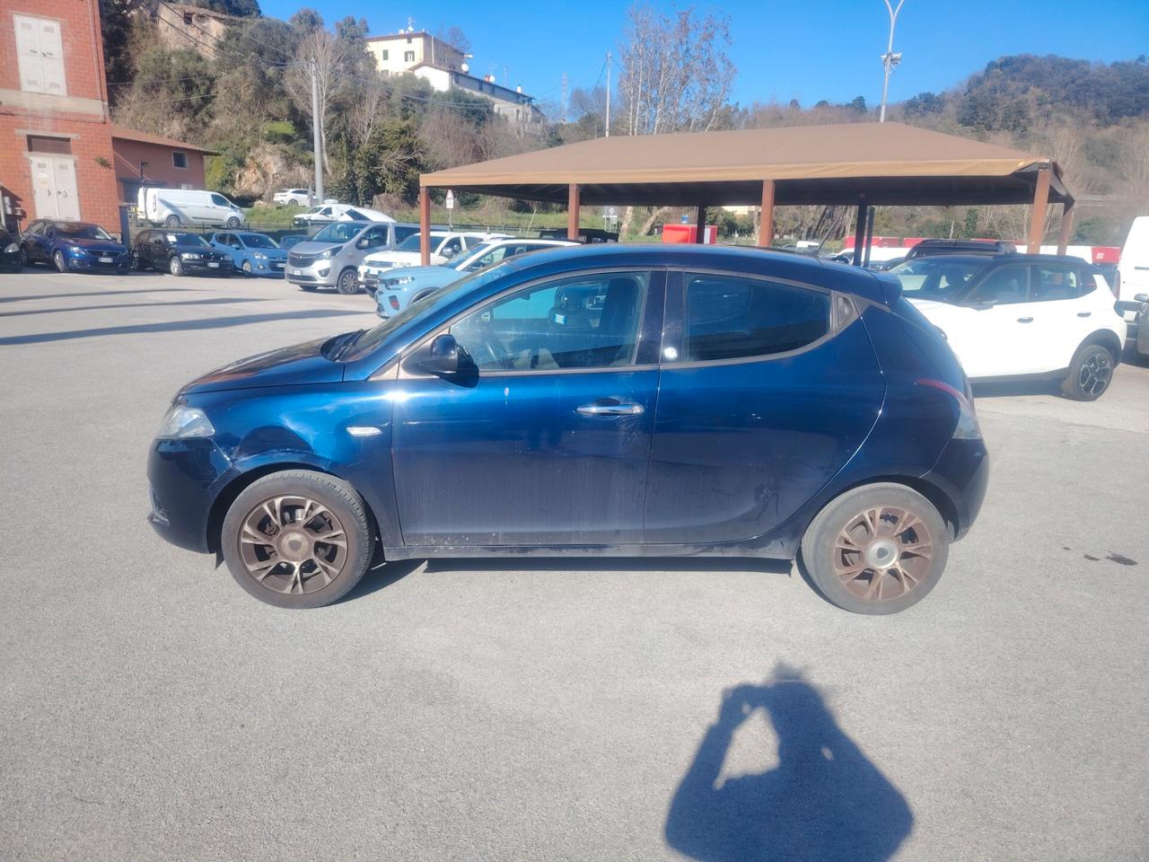 Lancia Ypsilon 1.2 69 CV 5 porte Platinum