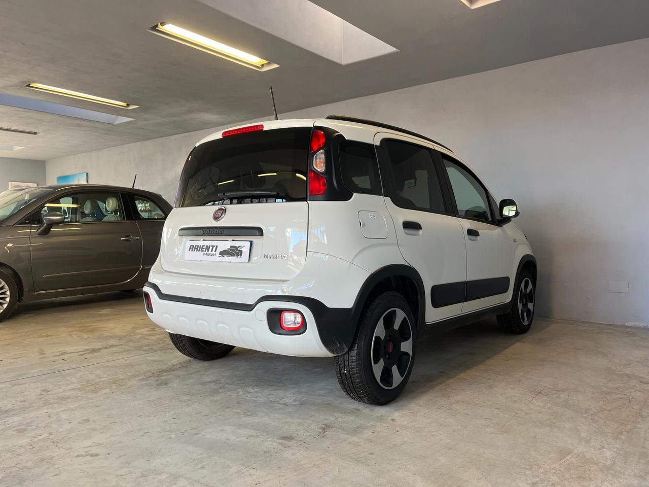 Fiat Panda 1.0 HYBRID 70cv CROSS - PREZZO REALE