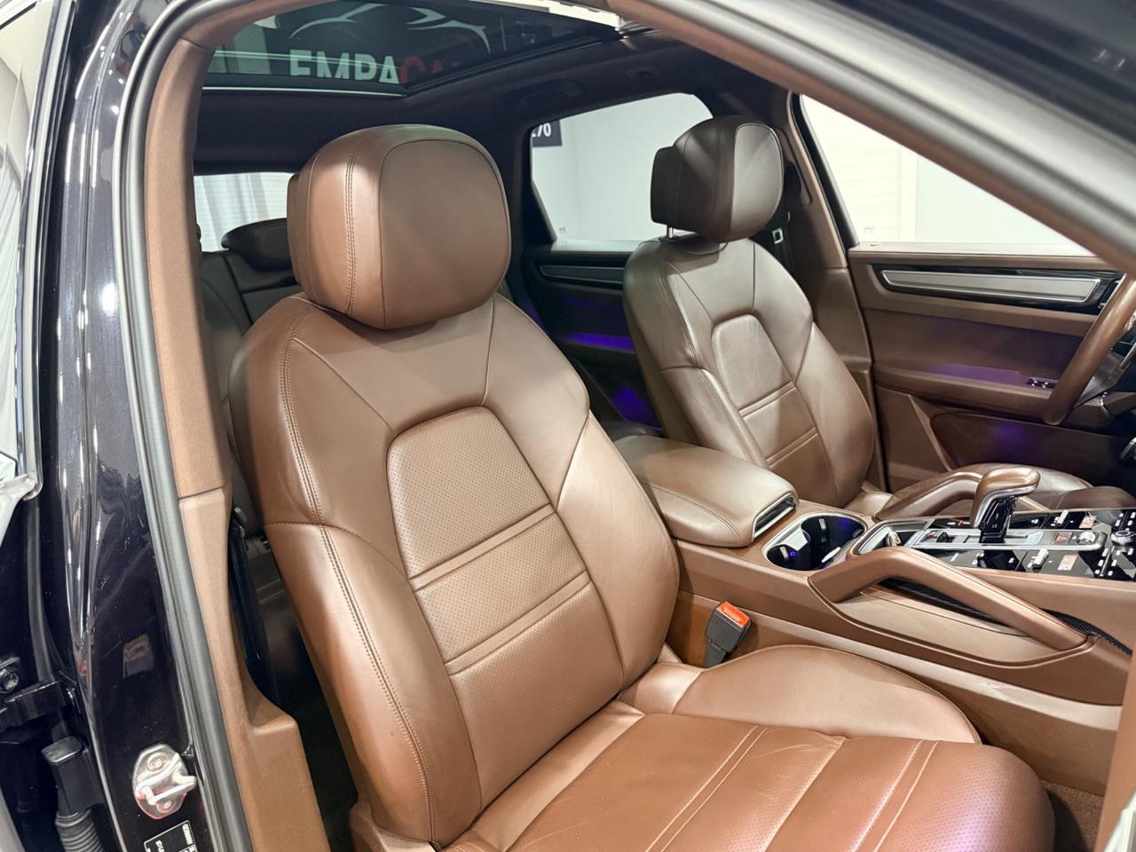 Porsche Cayenne 3.0 V6 1 PROPRIETARIO "BURMESTER"