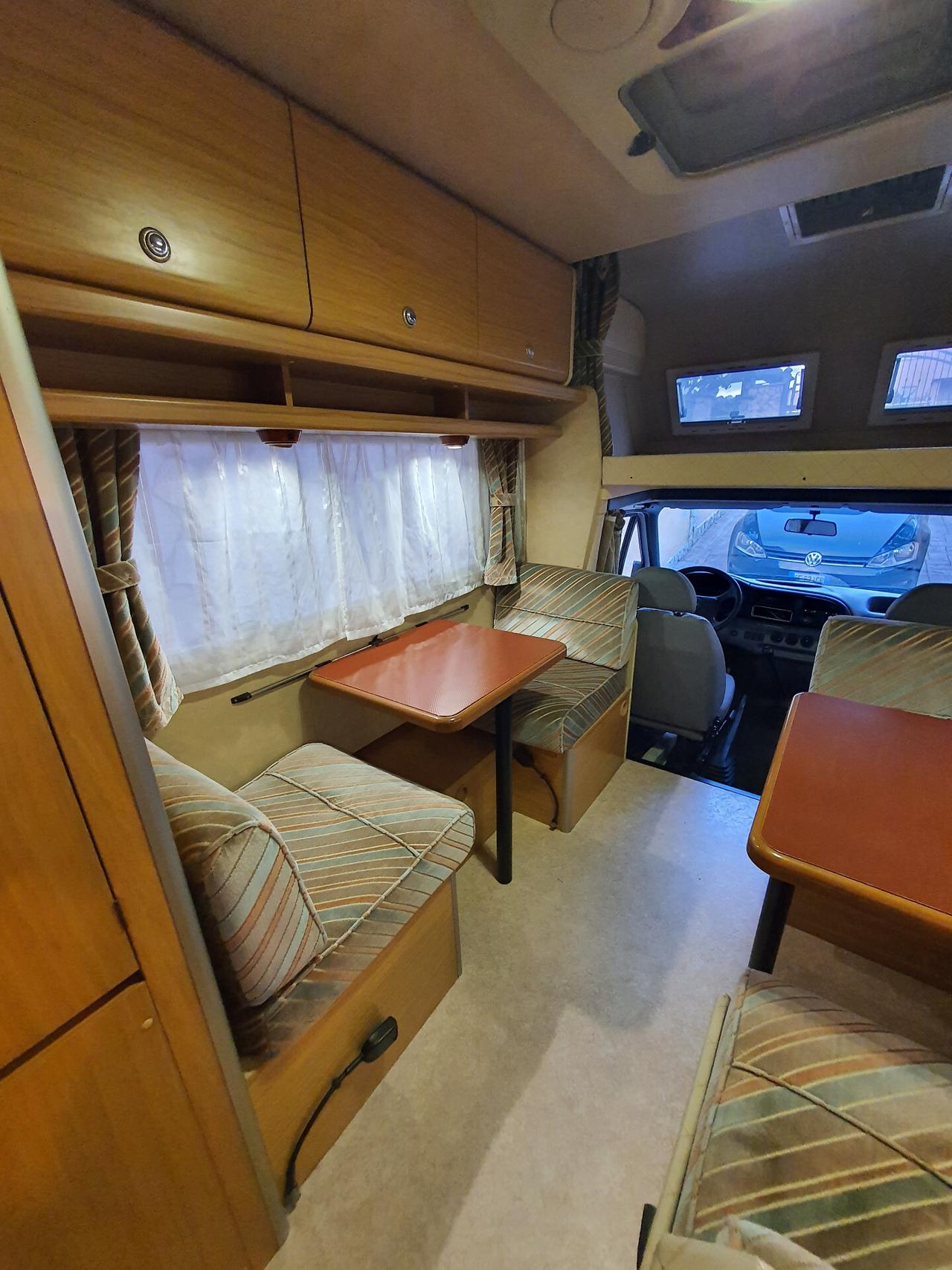 Laika ECOVIP 4 FORD 2.5 TD 100CV CLIMA DOPPIO SERB PORTABIC