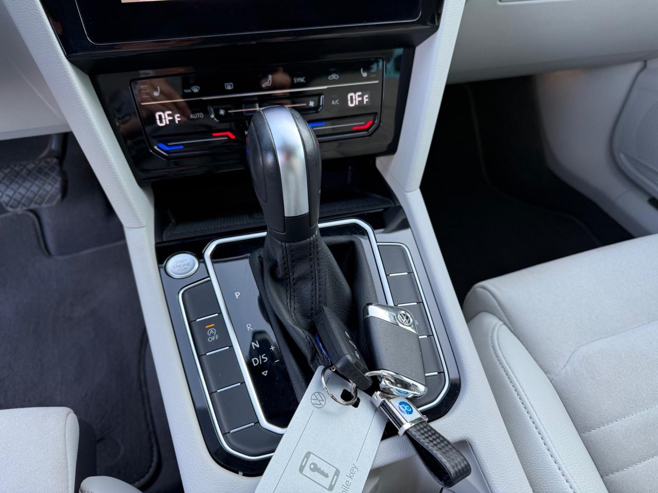 Volkswagen Passat Sw R LINE 2.0 200 CV DSG Executive