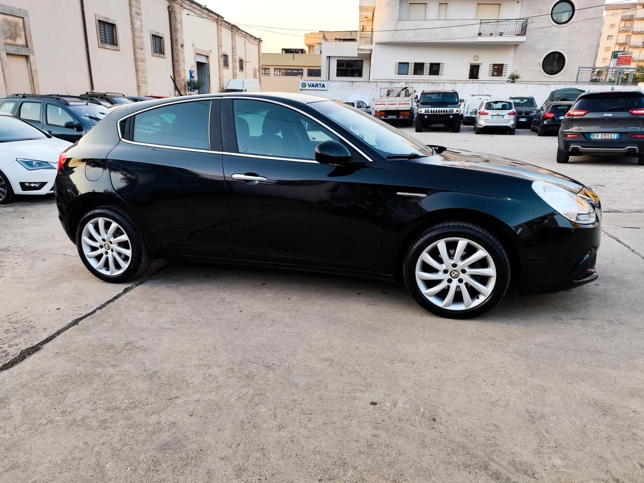 Alfa Romeo Giulietta 1.6 JTDm-2 105 CV Distinctive