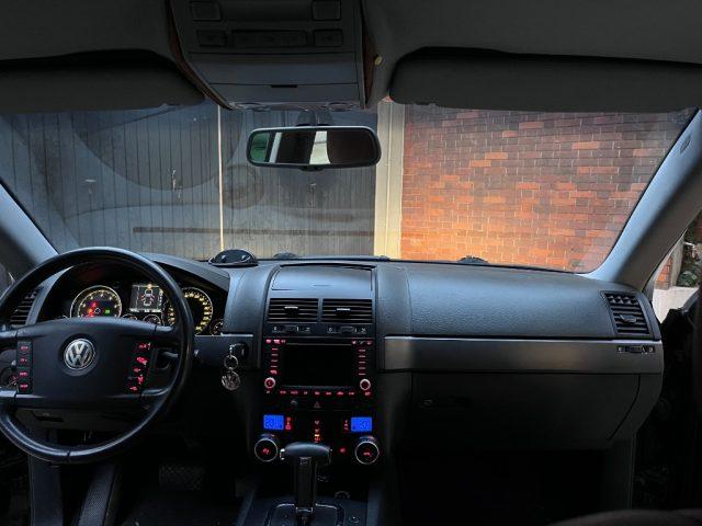 VOLKSWAGEN Touareg 3.2 V6 tiptronic