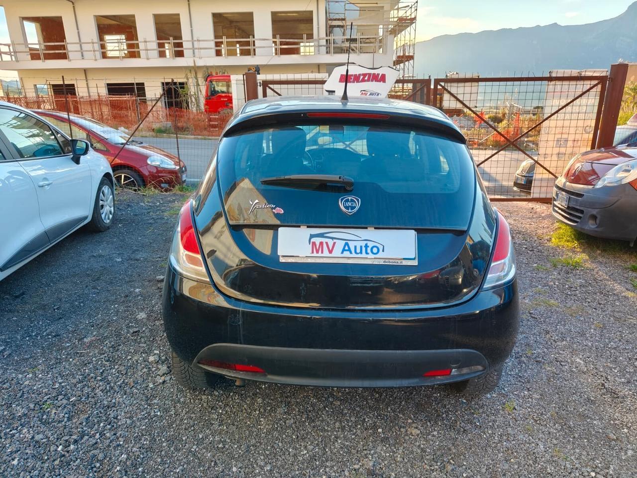 Lancia Ypsilon 1.2 69 CV 5 porte S&S Platinum