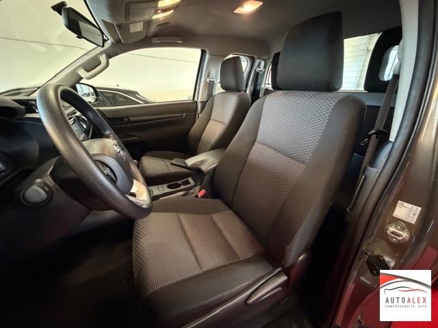 TOYOTA Hilux 2.4 d-4d C&C 4x4 Comfort GANCIO TRAINO