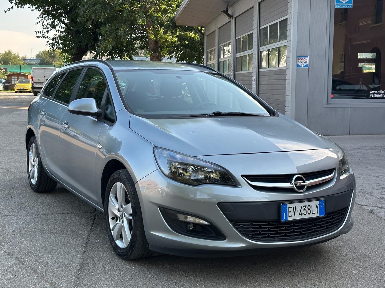 Opel Astra 1.7 CDTI 110CV 140mila km