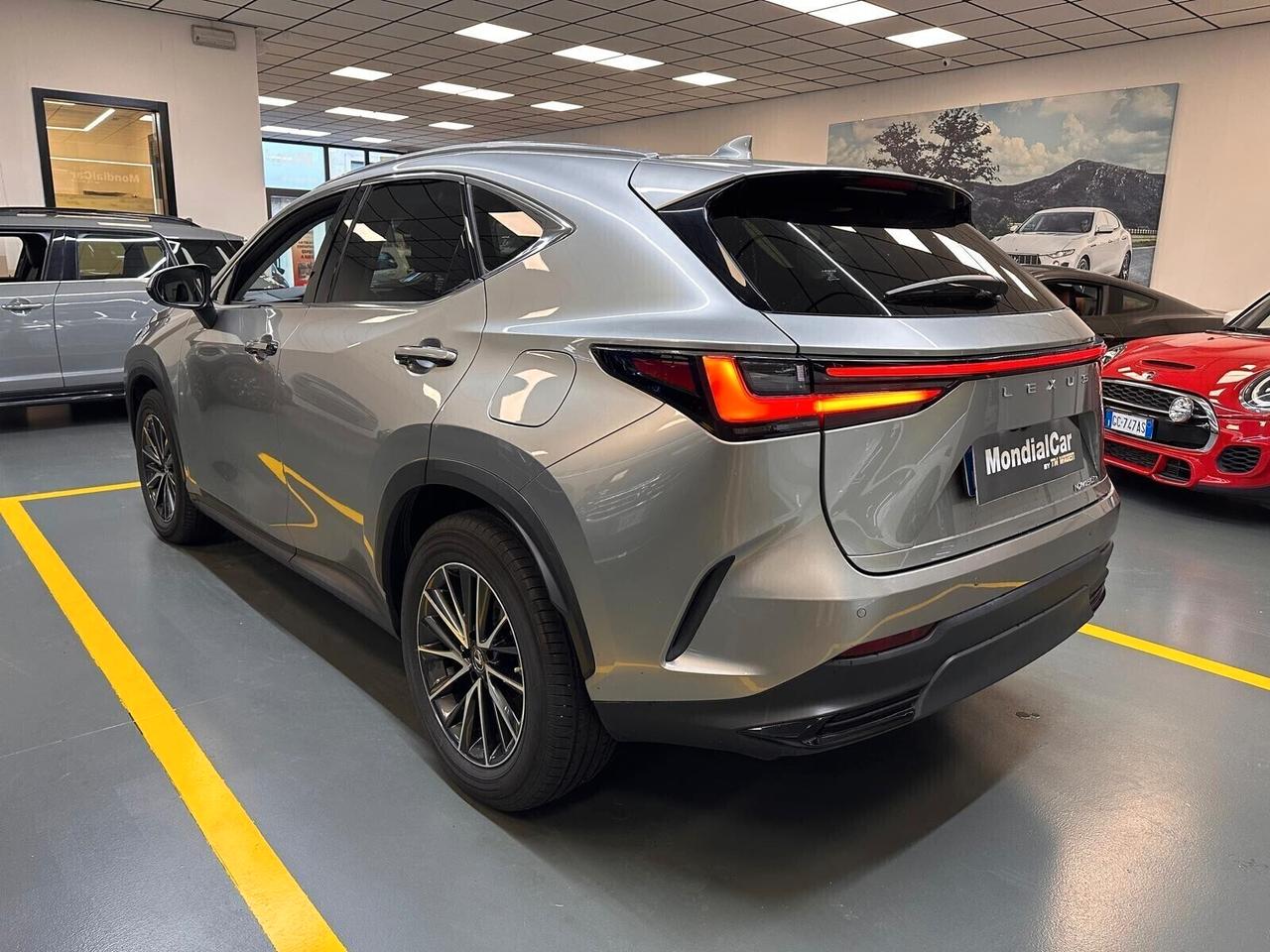 Lexus NX 450h phev Premium 4wd e-cvt * 35 000 KM *