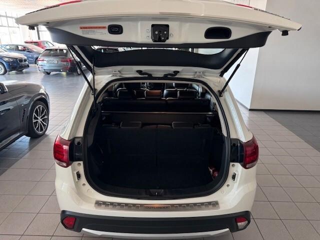 Mitsubishi Outlander 2.2 DI-D 4WD Instyle 7p.