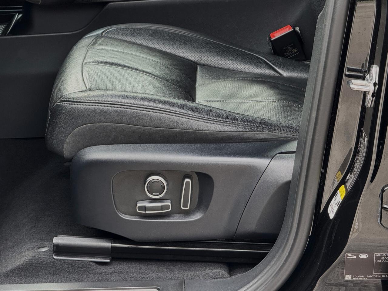 Range Rover Evoque 2.0d i4 MHEV R-Dynamic SE 204CV