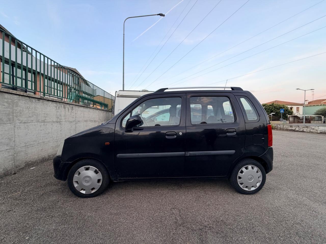 Opel Agila 1.2 16V Enjoy gpl