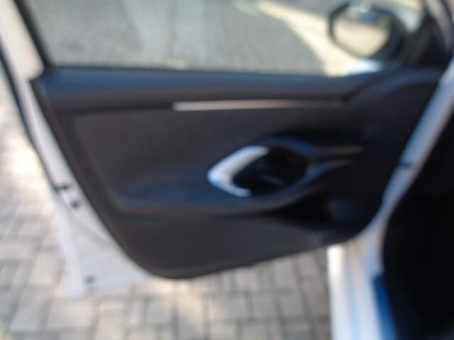 Toyota Yaris 1.5 Hybrid 5 porte Trend
