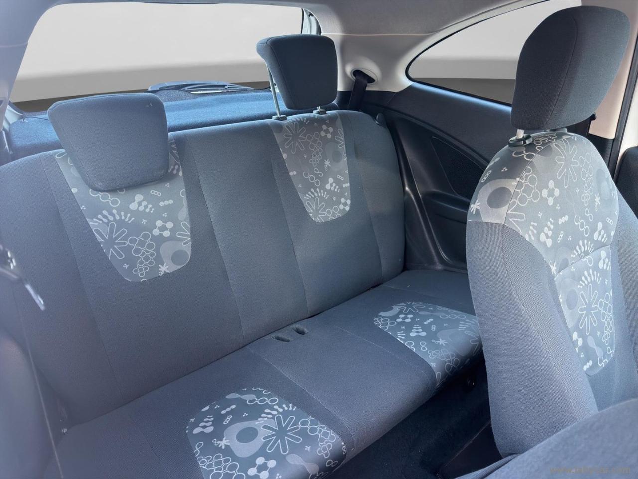 FORD Ka 1.2 8V 69 CV Individual