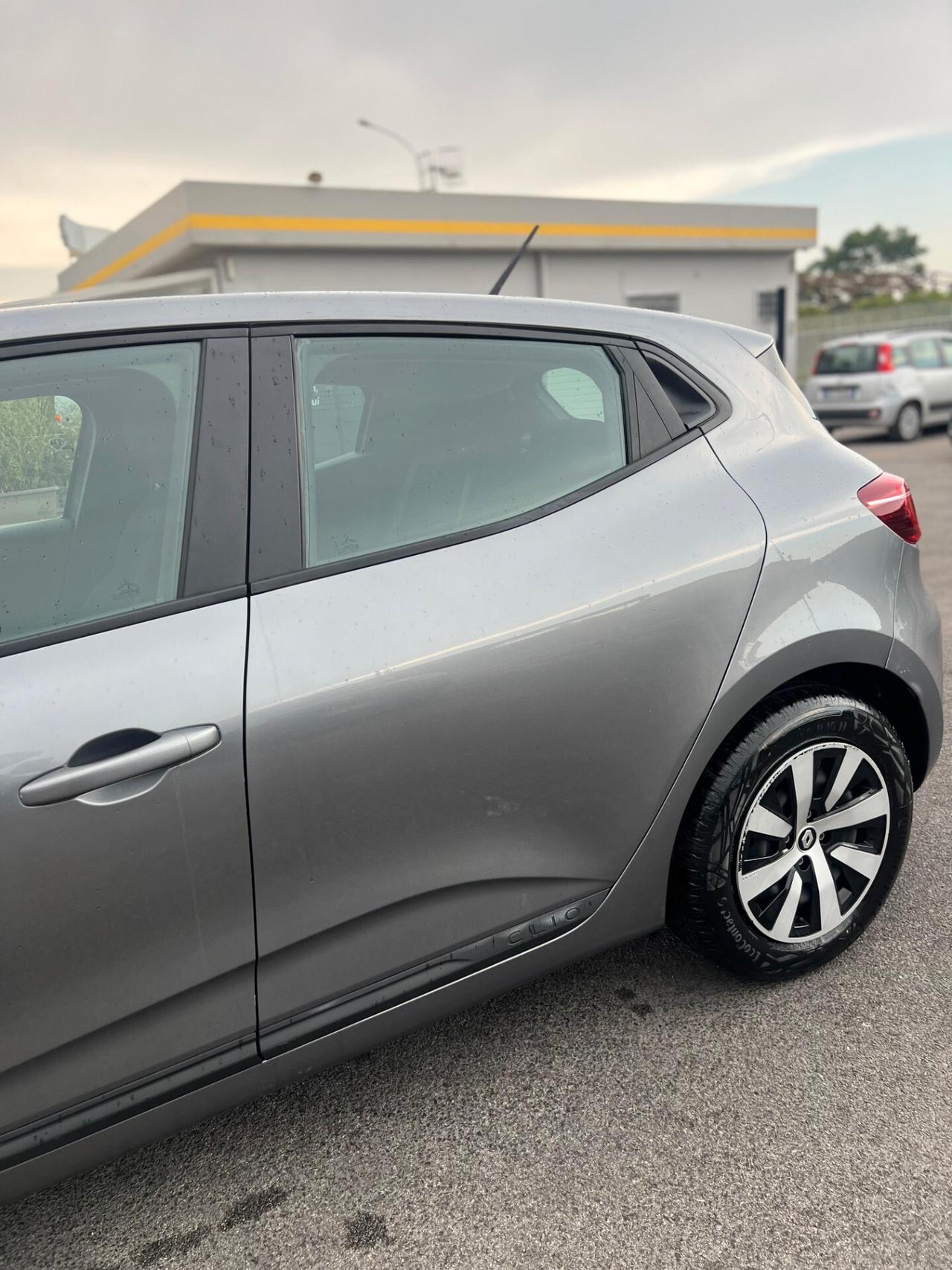 Renault Clio 65 CV 2024 NEOPATENTI IVA ESPOSTA