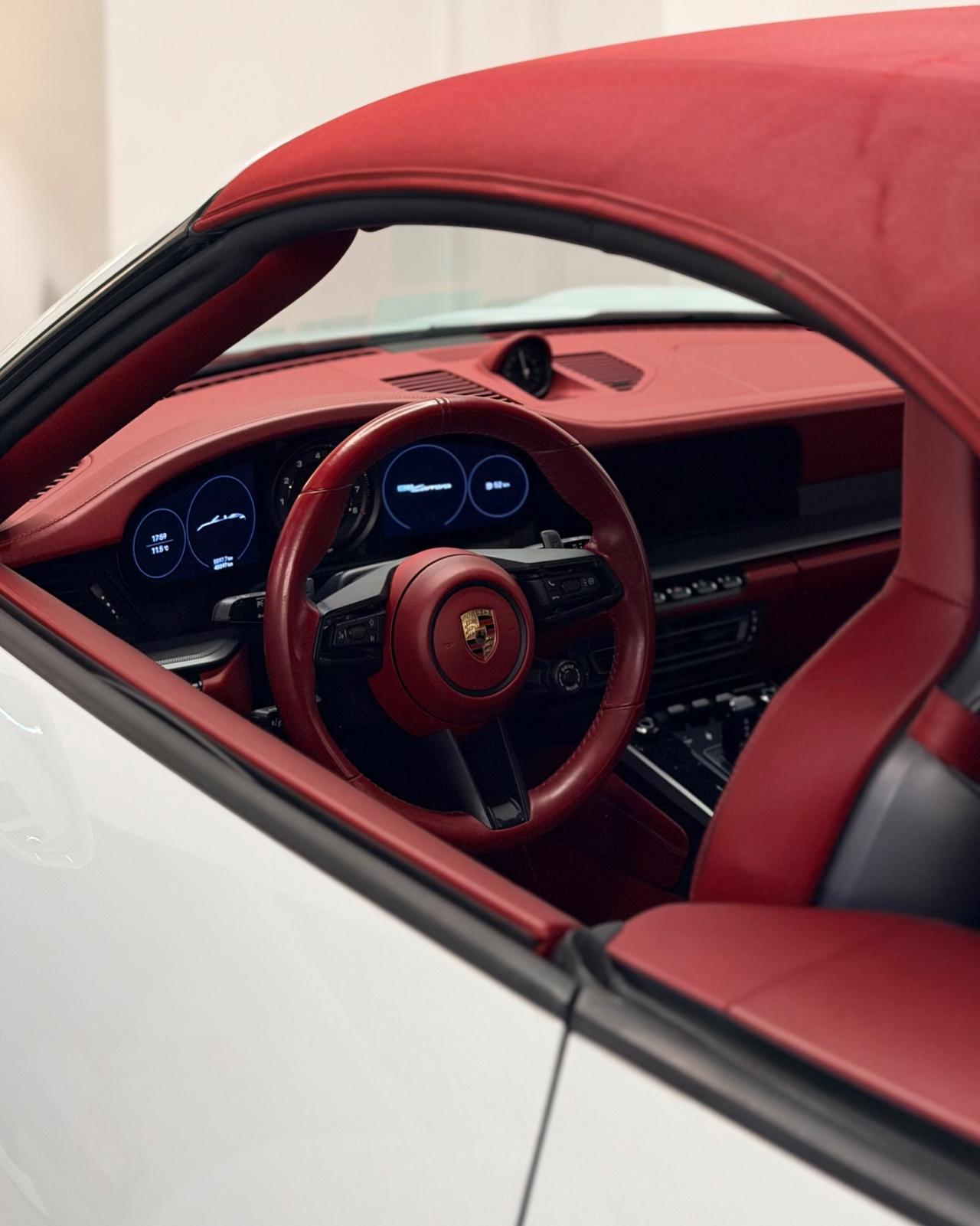 Porsche 911 Carrera Cabriolet