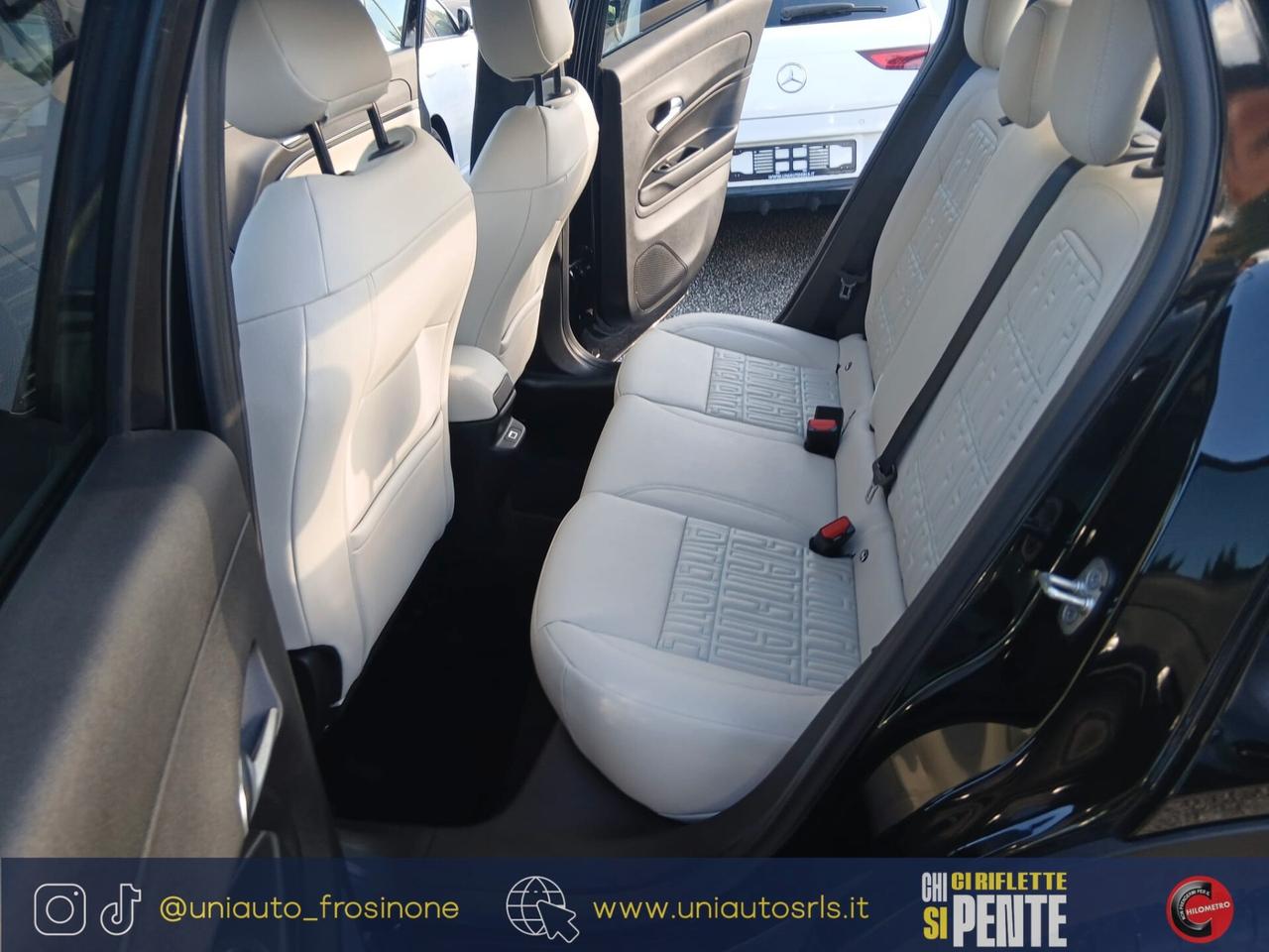 Fiat 600 Hybrid 110 CV DCT MHEV La Prima II