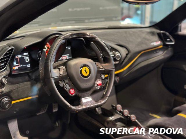 FERRARI 488 Pista Spider