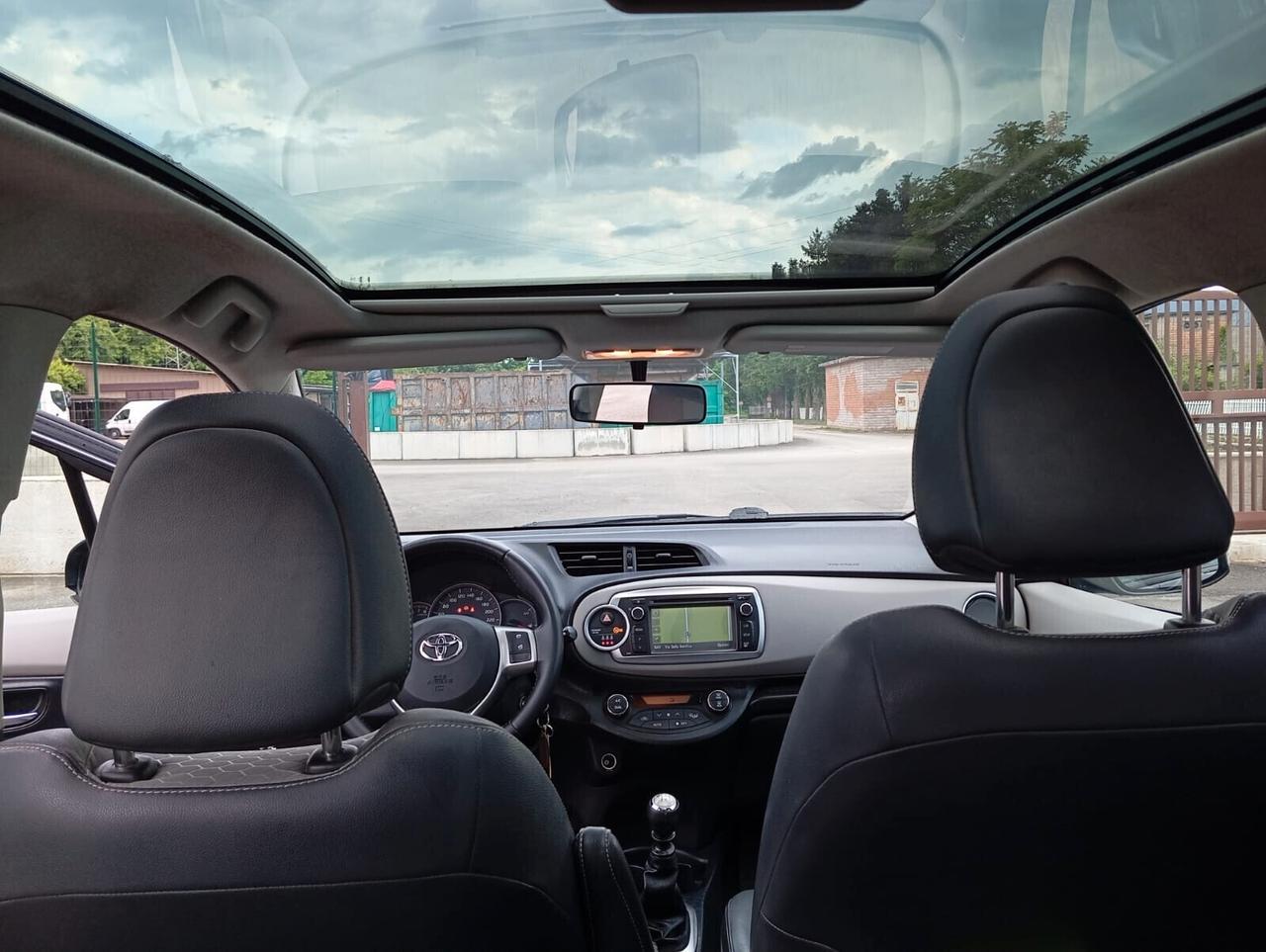 Yaris 1.3 5 porte Lounge "KM CERTIFICATI"