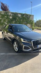 Audi Q2 30 TDI Identity Black