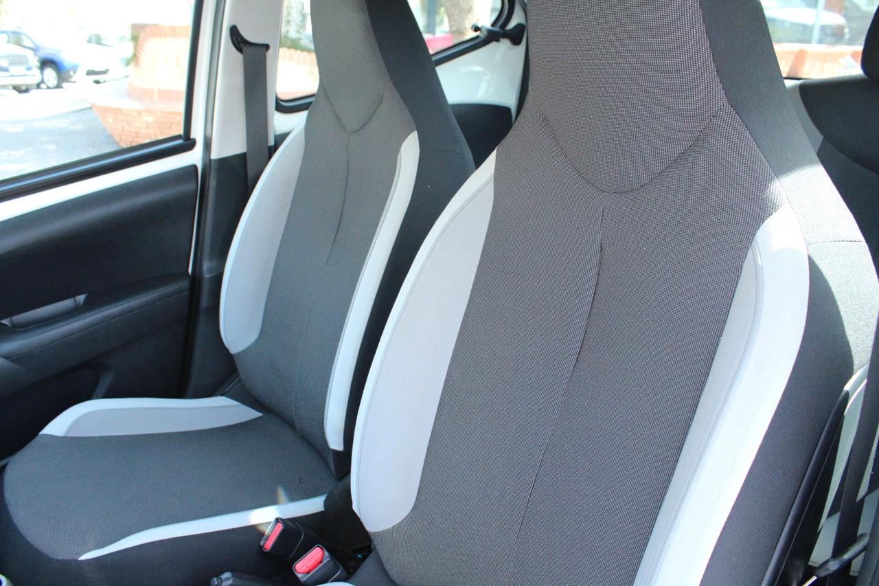 Toyota Aygo 1.0 VVT-i 69 CV 5 porte x-play