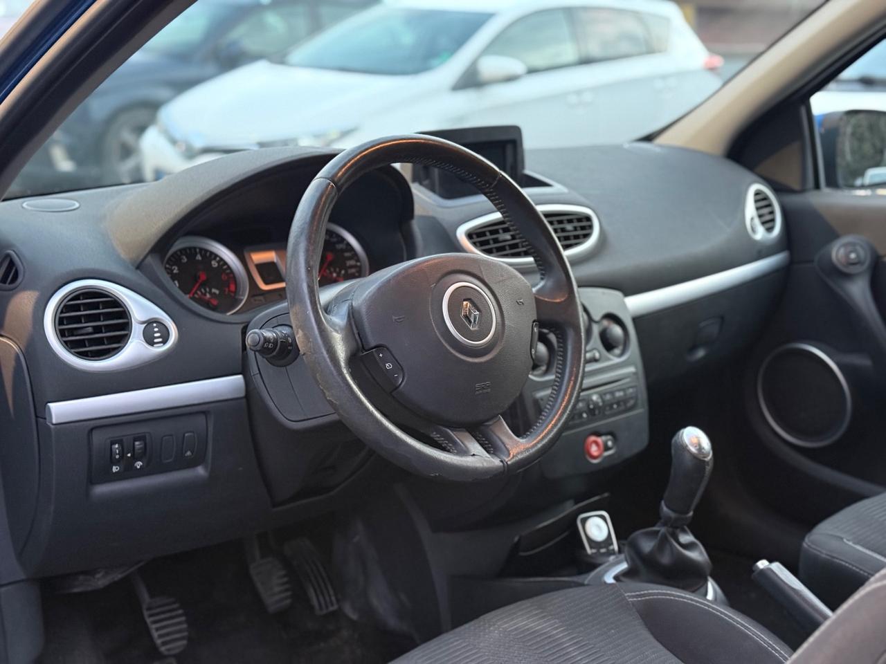 Renault Clio 1.2 16V 3 porte Luxe