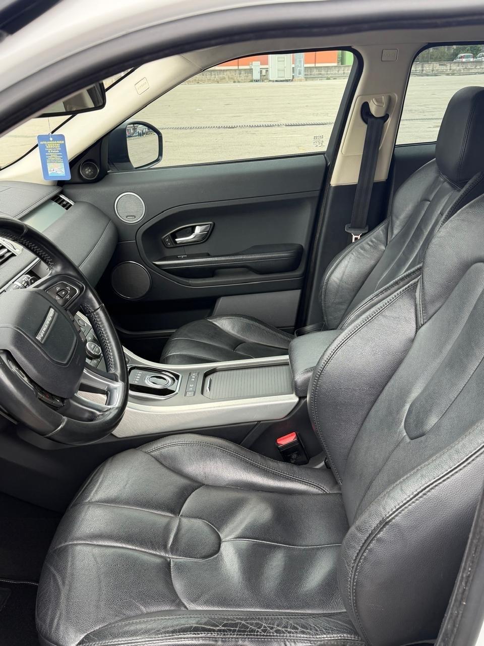 Land Rover Evoque 2.2 TD4 5p. Prestige