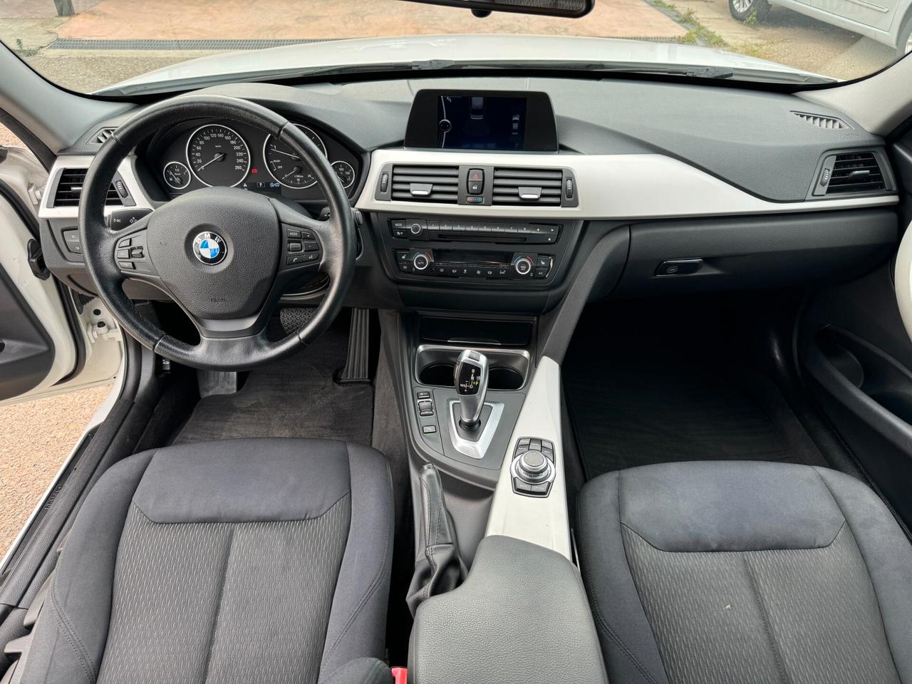 Bmw 318 2.0d 143 Cv Business Auto - 2014