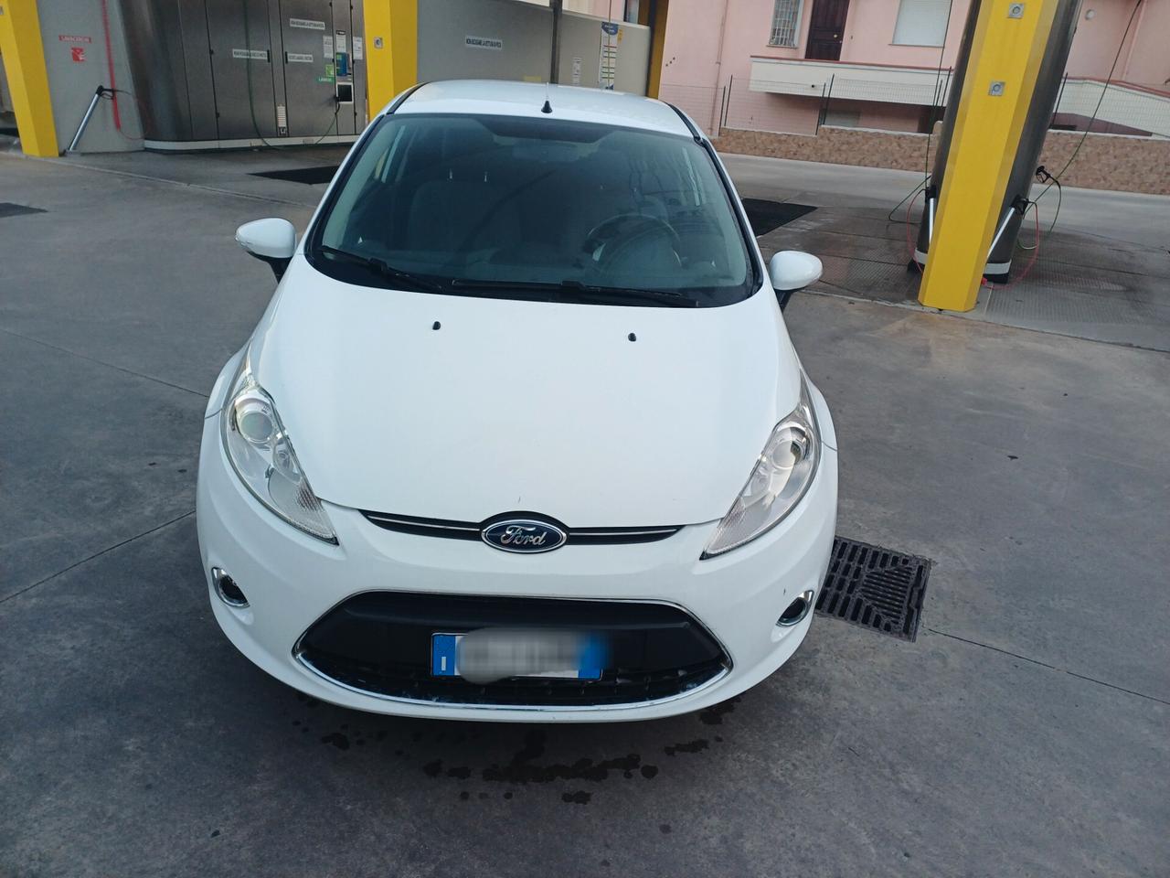 Ford Fiesta 1.4 TDCi 70CV 3 porte Titanium 2013