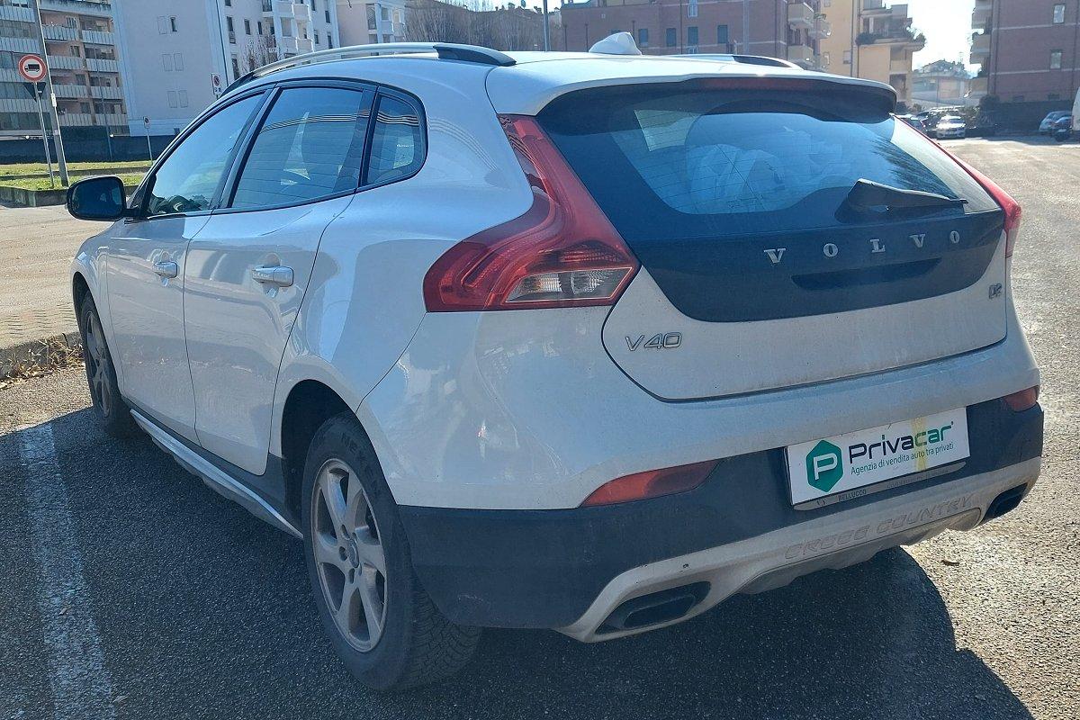 VOLVO V40 Cross Country D2 1.6 Momentum