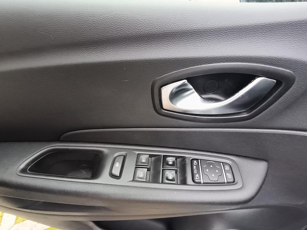 Renault Captur dCi 8V 90 CV EDC Start&Stop Energy Intens