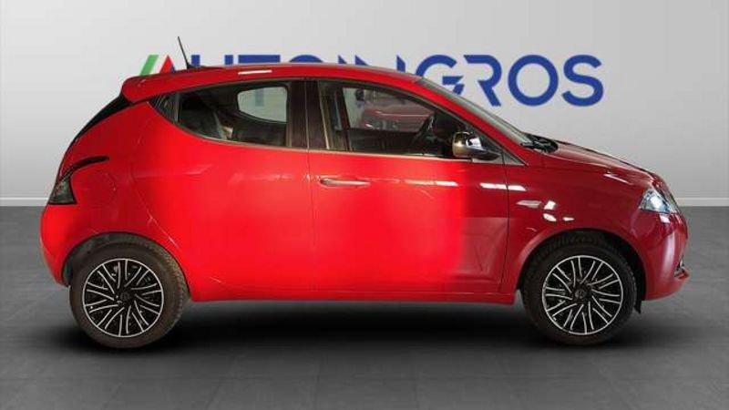 Lancia Ypsilon 1.0 firefly hybrid Gold s