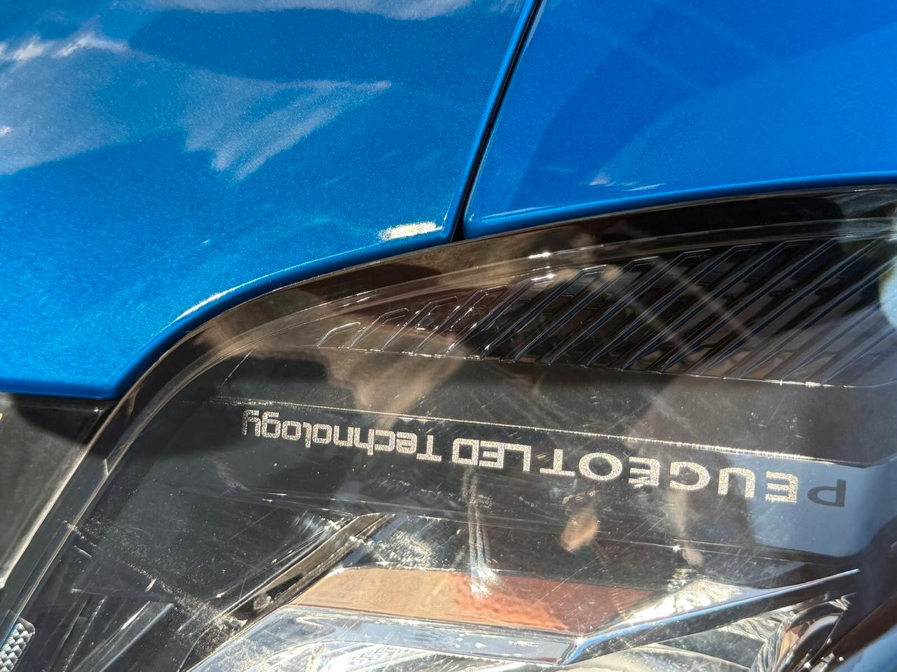 Peugeot 208 2023 PureTech 100CV Stop&Start Allure Pack