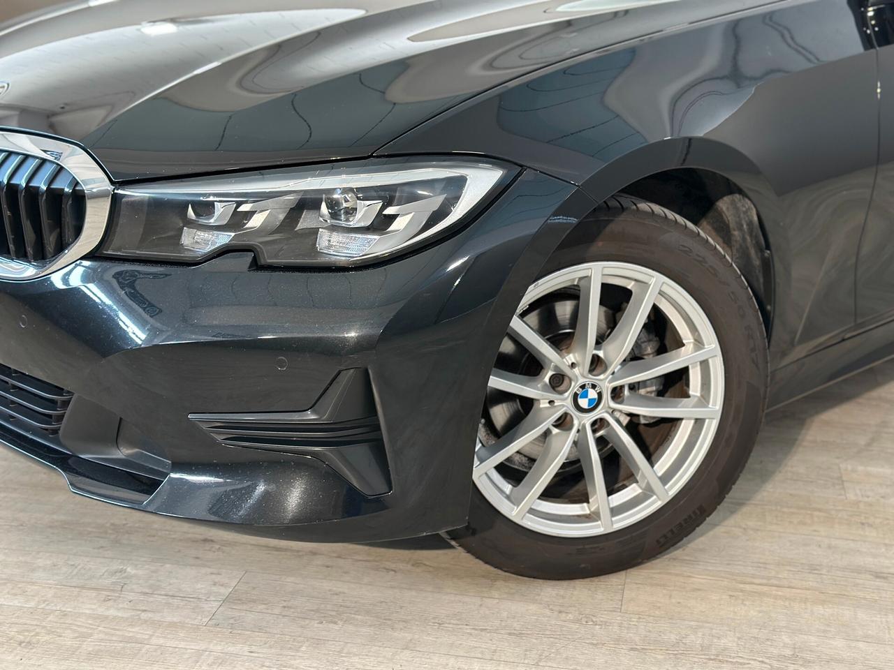 BMW 318 d Touring MHEV Business Advantage auto