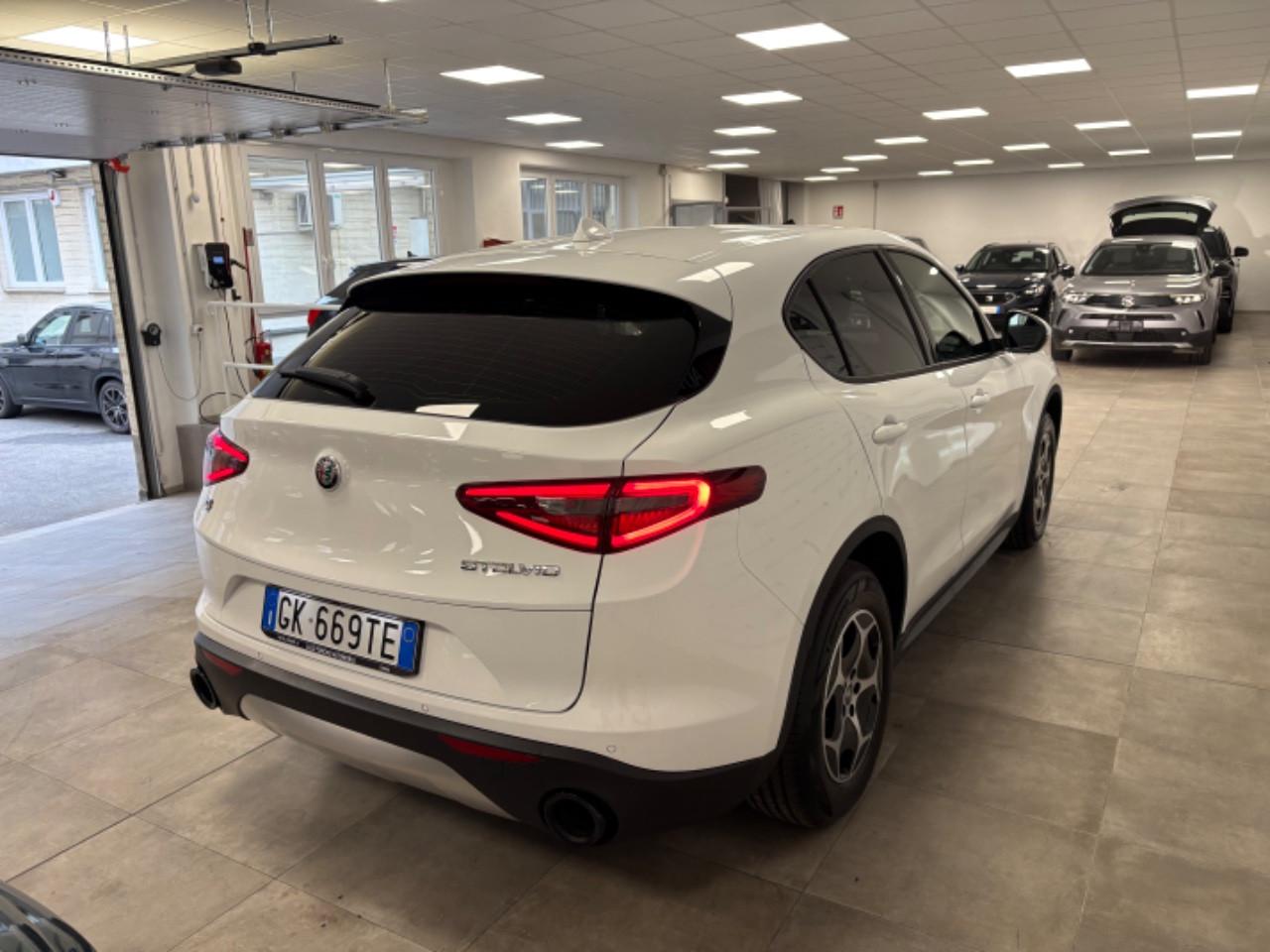 Alfa Romeo Stelvio 2.2 td Super Business AT8 Q4 190cv auto