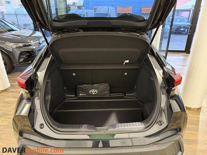 Toyota C-HR C-HR 2.0 HV Trend