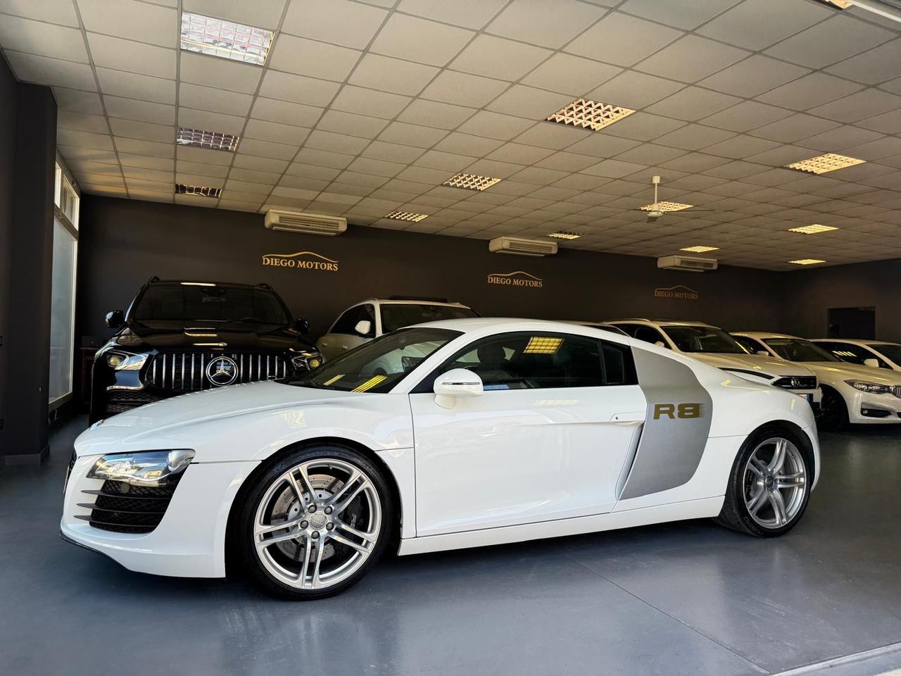 Audi R8 4.2 V8 FSI quattro R tronic