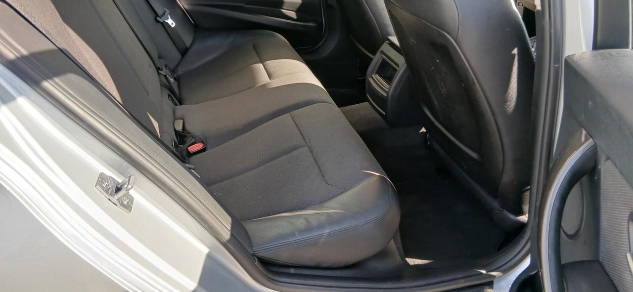 Bmw 318d Touring Modern