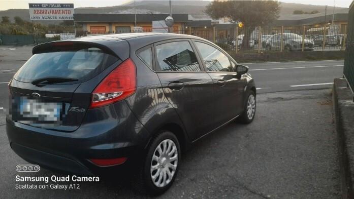 Ford Fiesta Fiesta+ 1.4 TDCi 70CV 5 porte