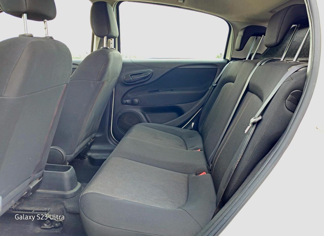 FIAT PUNTO 1.3 MULTIJET EURO 5 OK NEOPATENTATI GARANZIA 12 MESI