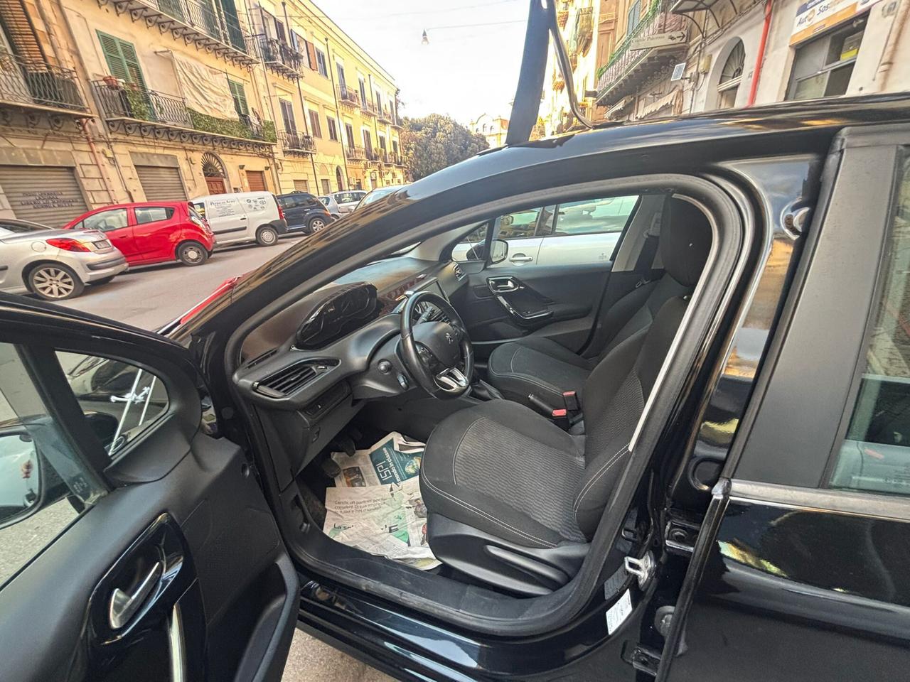 Peugeot 208 BlueHDi 75 5 porte Allure FINANZIABILE