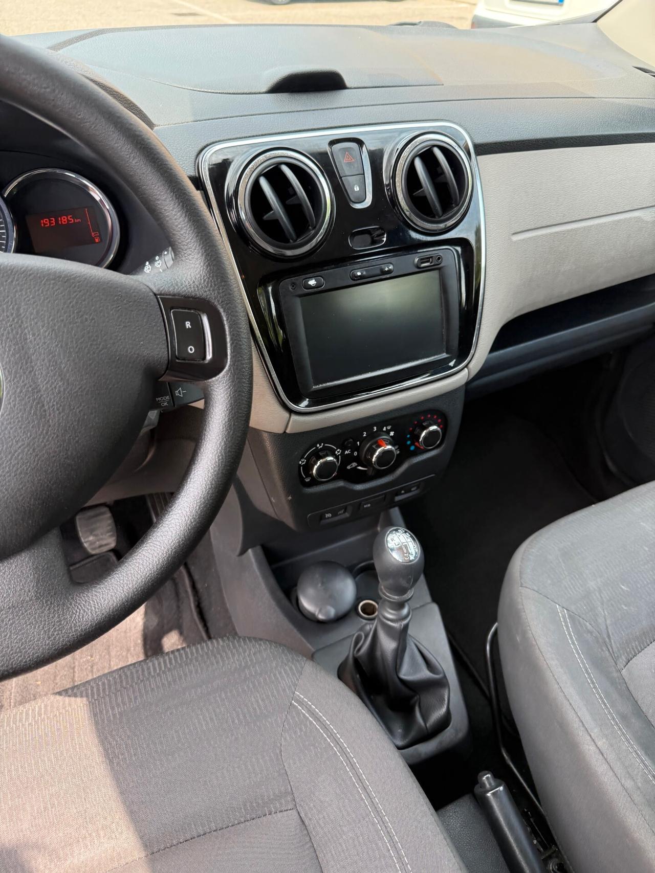 Dacia Lodgy 1.5 dci - 7 POSTI - 12 MESI DI GARANZIA -