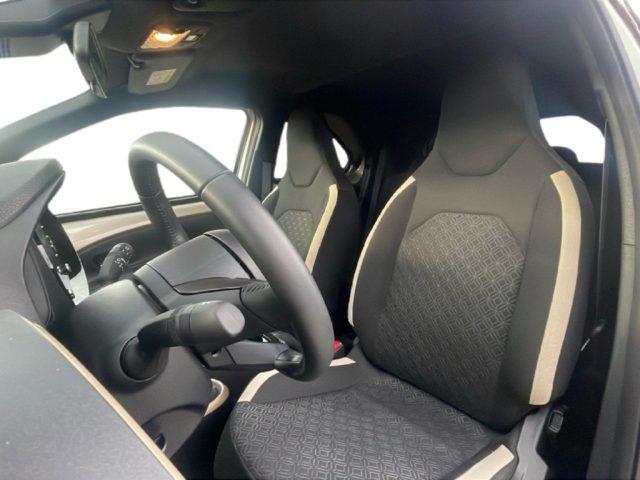 TOYOTA Aygo X 1.0 VVT-i 72 CV 5 porte Trend