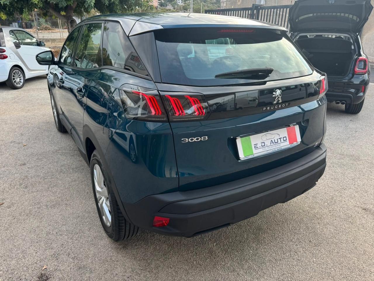 PEUGEOT 3008 1500 HDI 130CV AT8 UNICO PROPRIETARIO