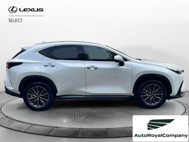 Lexus NX Plug-in Premium 4WD MY22