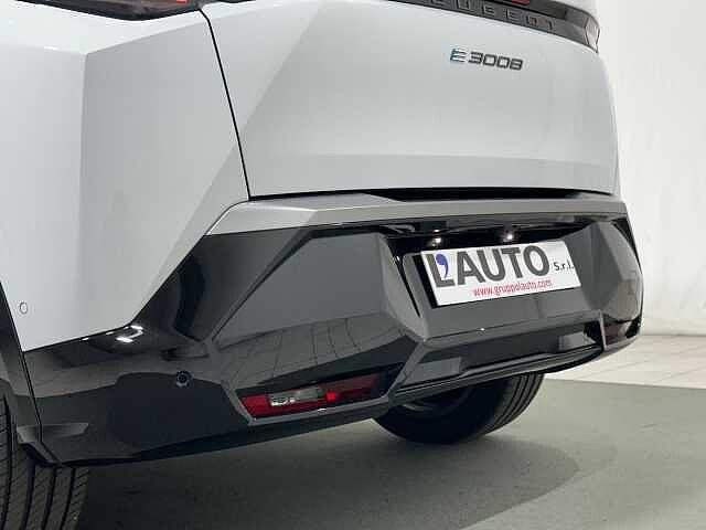 Peugeot 3008 GT motore elettrico (73kWh) 210 CV GT KM ZERO