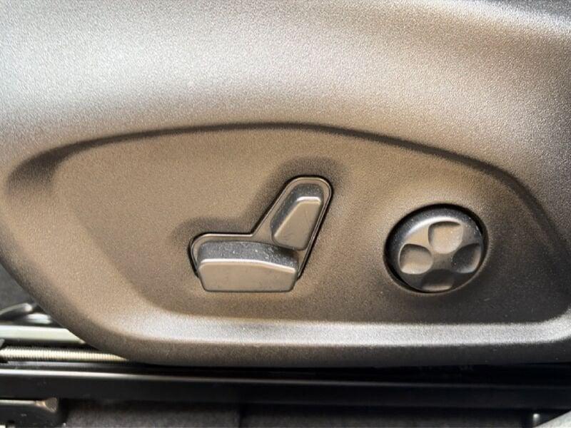 Jeep Compass Compass 1.5 turbo t4 mhev Summit 2wd 130cv dct