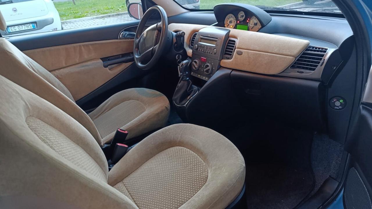 Lancia Ypsilon 1.2