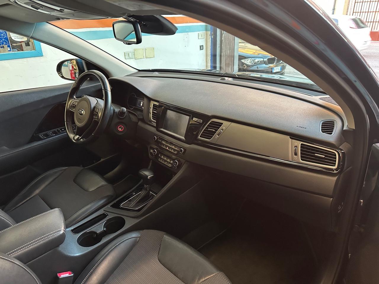 Kia Niro 1.6 GDi DCT HEV Style - Autonavigli